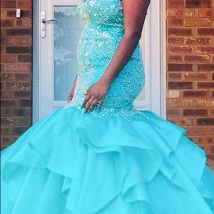 AQUA MERMAID PROM DRESS 💗